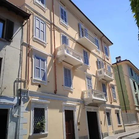 Bed and breakfast Civico29 & Breakfast Como